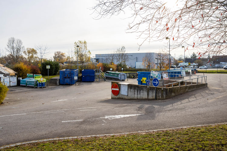 Bouchons en liège - Déchets - Maison de l'Habitat et du Développement  Durable