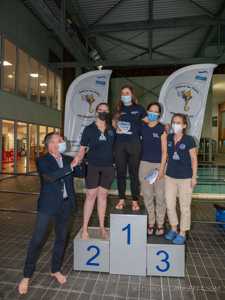 Ouverture de la Coupe de France d'apnée le 12 décembre 2021 à la piscine couverte de Village-Neuf - podium